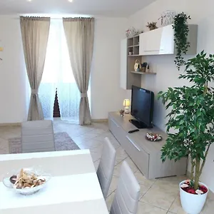 https://garibaldi-suites-apartments.sicilyhotelsitaly.net